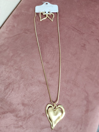 Hearts necklace