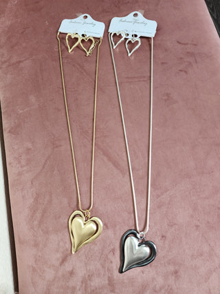 Hearts necklace