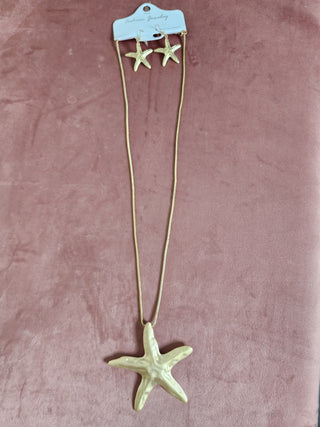 Star fish necklace