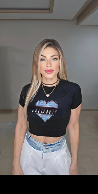 Top de mezclilla con corazón